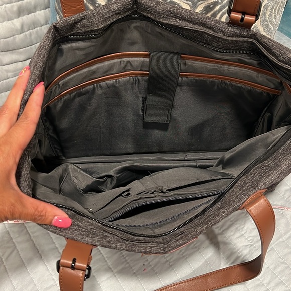 Utote Bag Gray and Tan Shoulder Laptop Bag - Picture 7 of 11